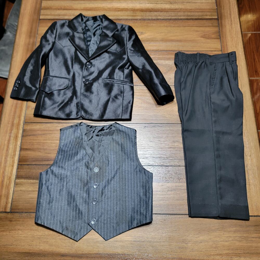 3 Pc Boys Black Suit Vest (4T), Suit Coat (2) & Suit Pants (3)